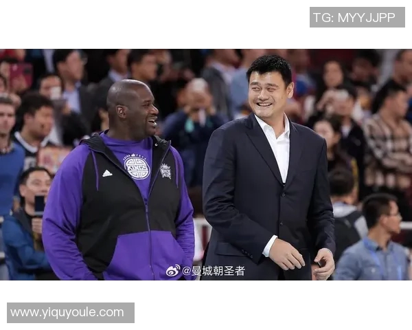 姚明与罗纳尔多的传奇交汇：体育巨星如何影响全球文化与商业发展