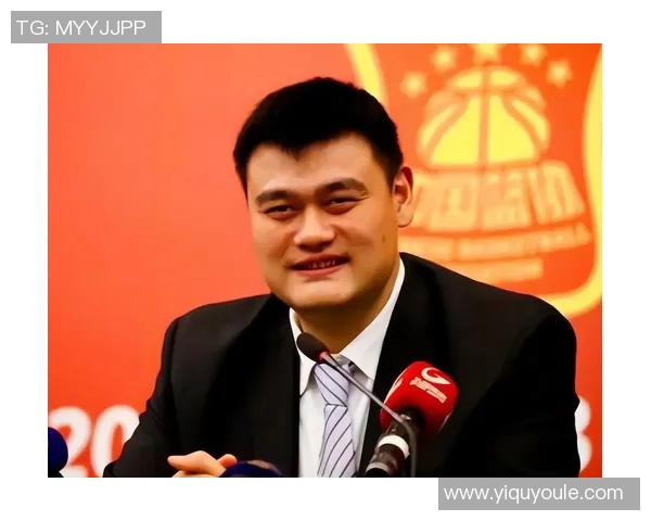 姚明如何在球队中进行有效的角色置换与战术调整探讨