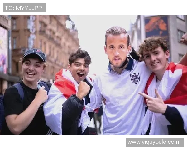 小辫足球明星的传奇之路与场上风采的完美结合 小辫足球明星的传奇之路与场上风采的完美结合